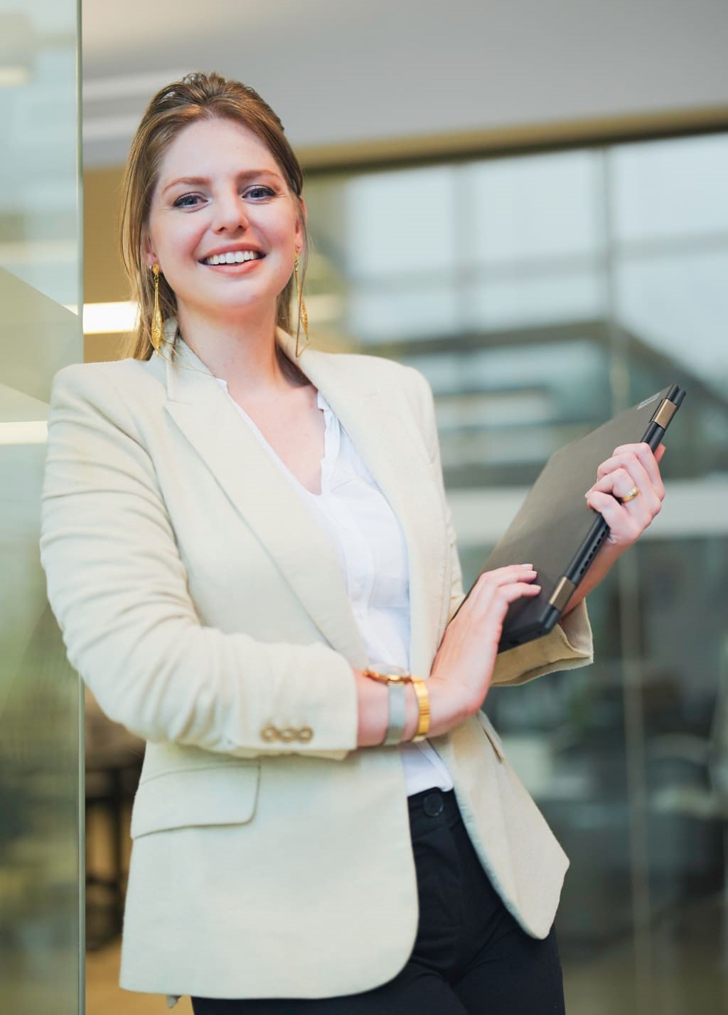 Canadian financial advisor rebeca wieler chen